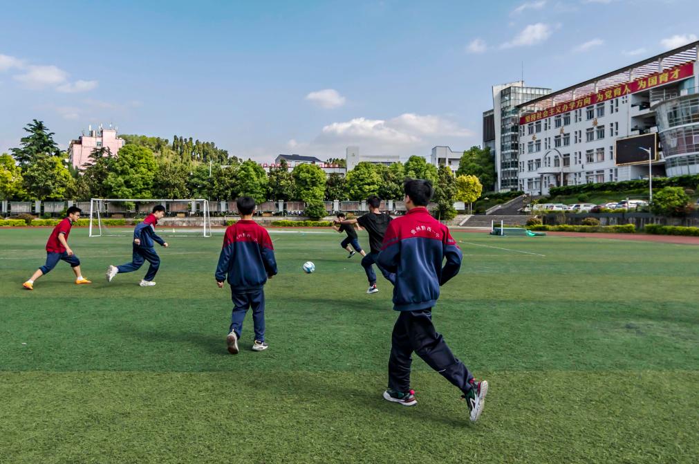 Bsports必一“天天一节体育课”太多了吗？为什么设立刚性划定？(图6)